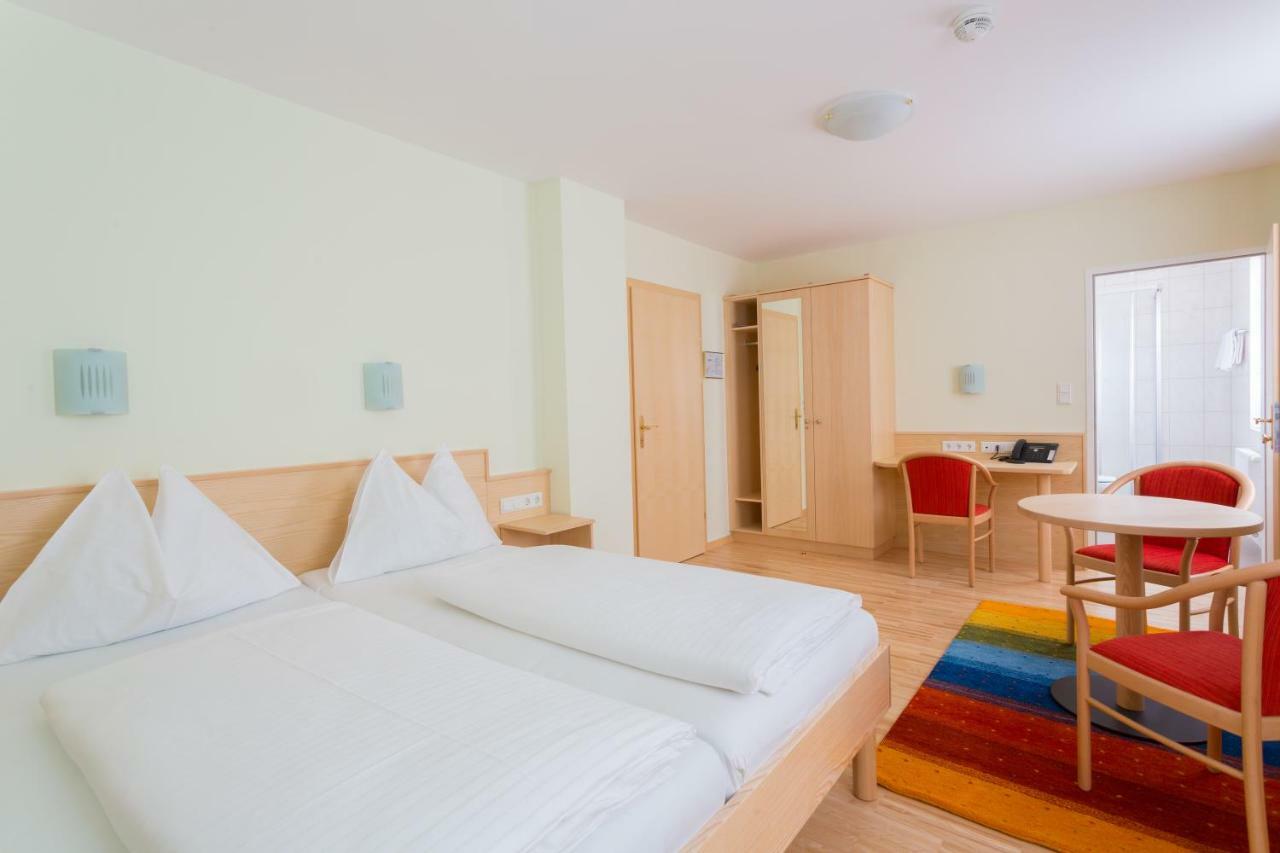 Hotel Kindler 2,0 Self-Check-In 莱奥本 外观 照片